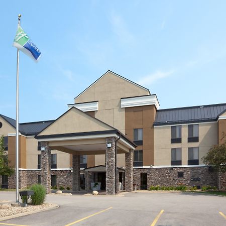 Holiday Inn Express Cedar Rapids - Collins Road By Ihg Exteriör bild