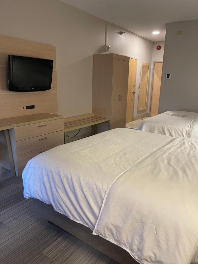 Holiday Inn Express Cedar Rapids - Collins Road By Ihg Exteriör bild