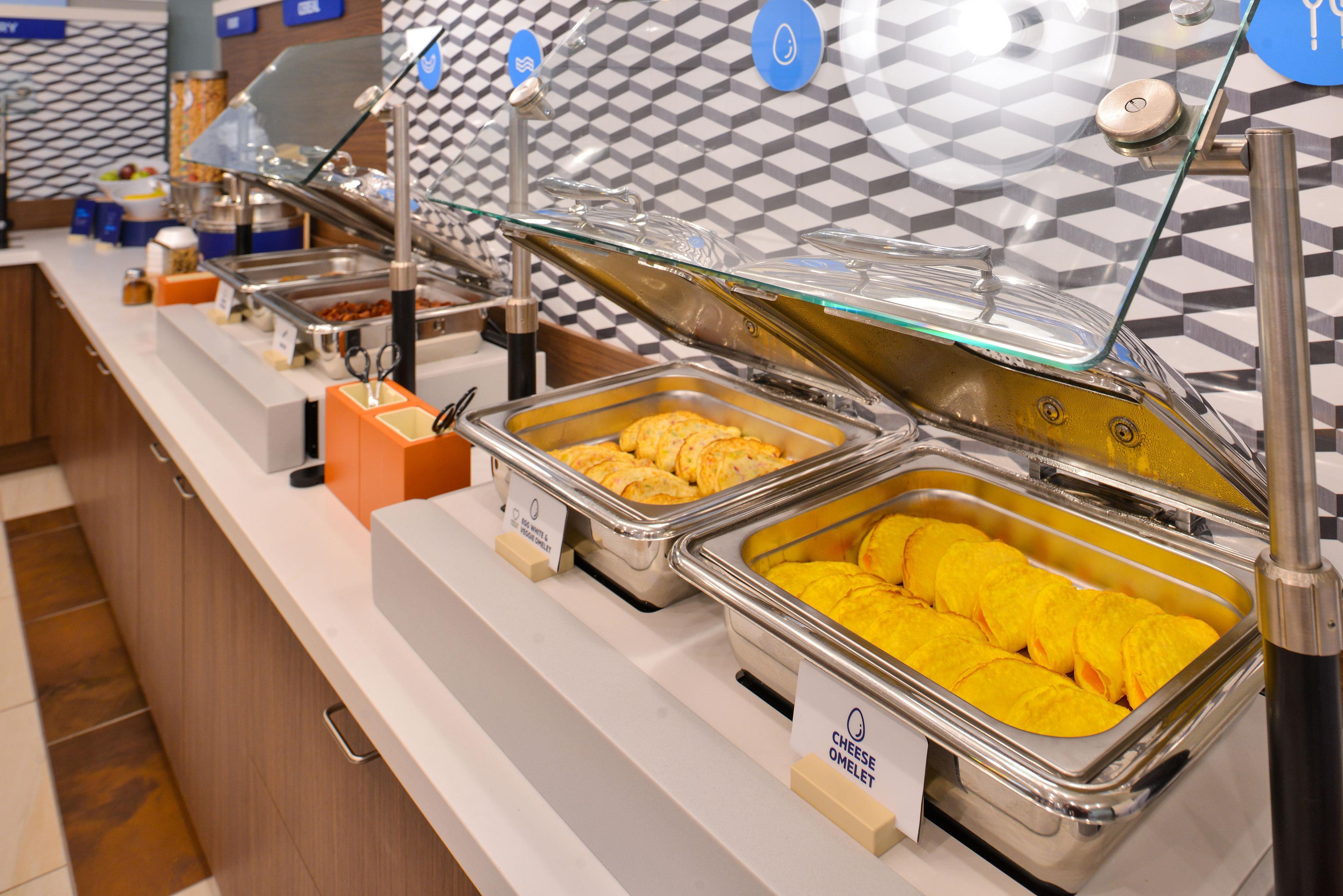 Holiday Inn Express Cedar Rapids - Collins Road By Ihg Exteriör bild