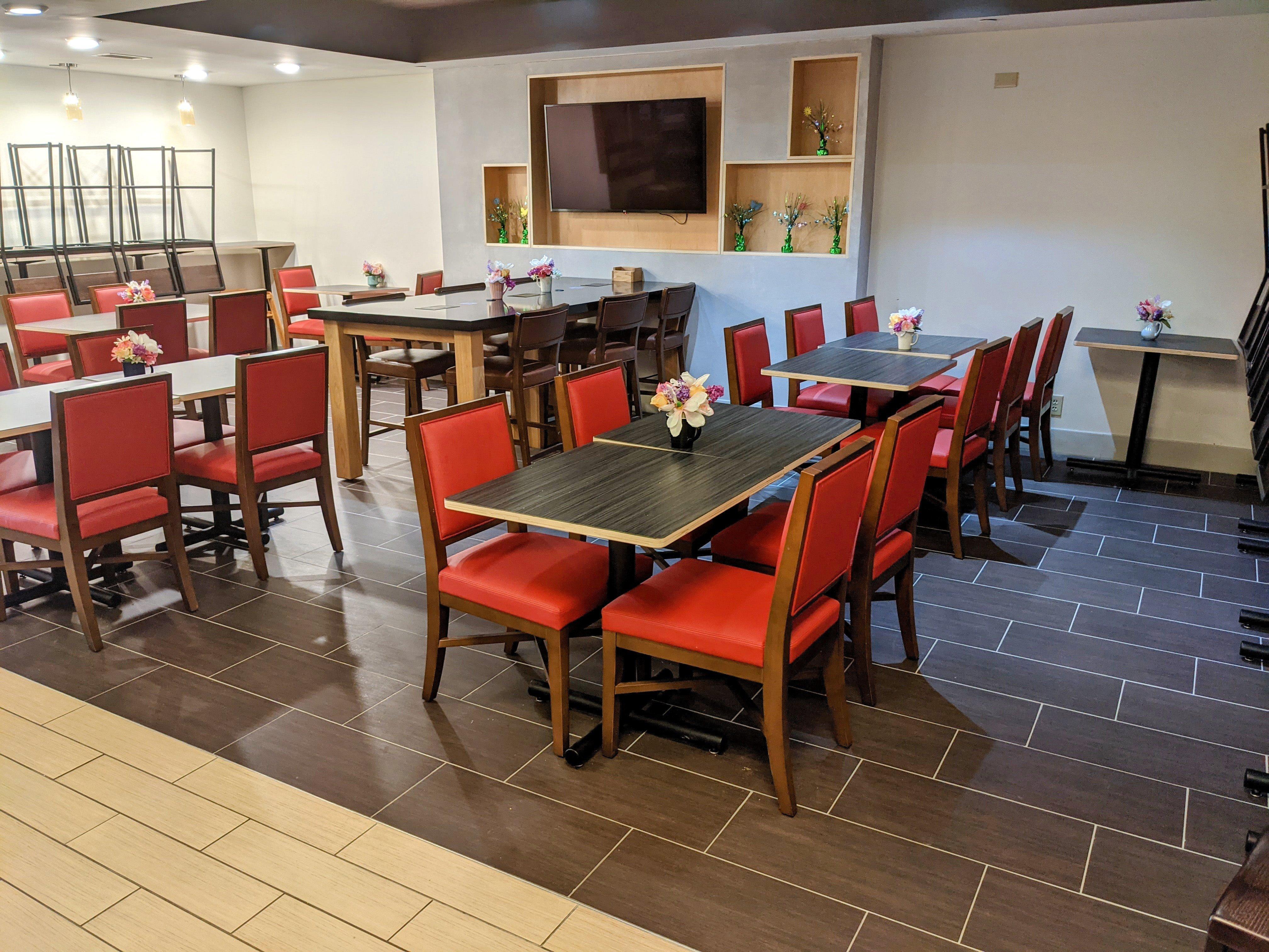 Holiday Inn Express Cedar Rapids - Collins Road By Ihg Exteriör bild