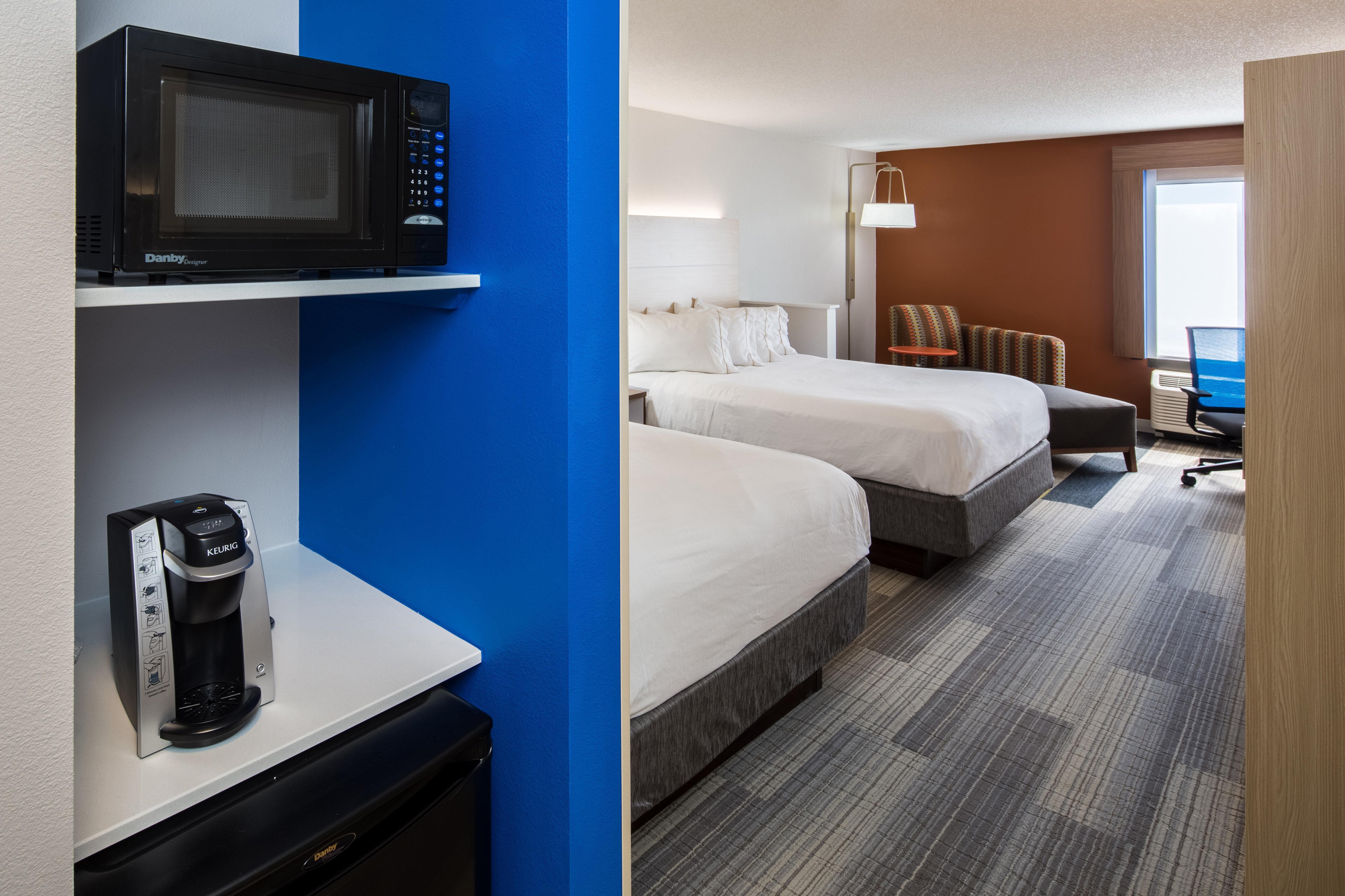 Holiday Inn Express Cedar Rapids - Collins Road By Ihg Exteriör bild
