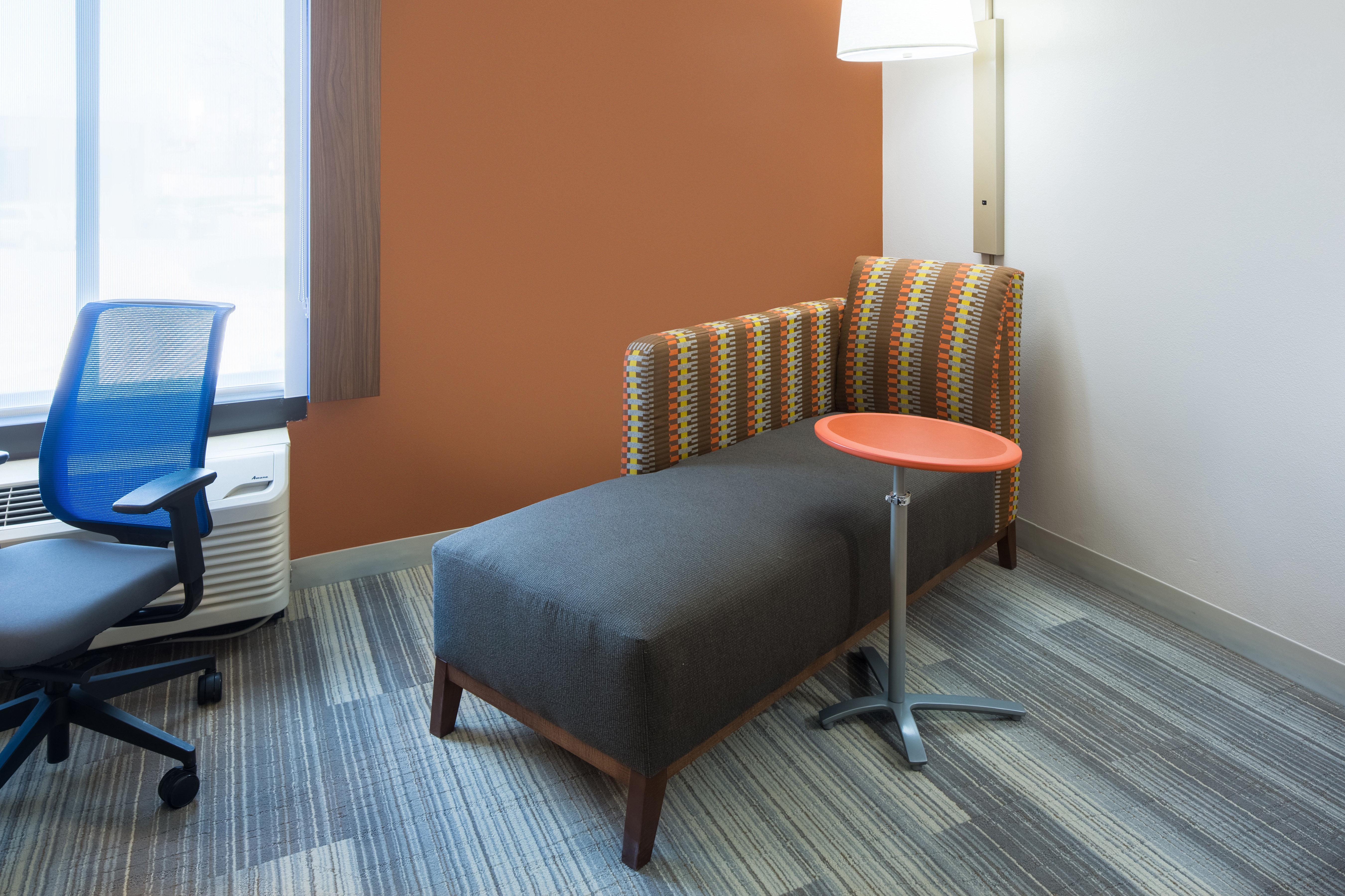 Holiday Inn Express Cedar Rapids - Collins Road By Ihg Exteriör bild