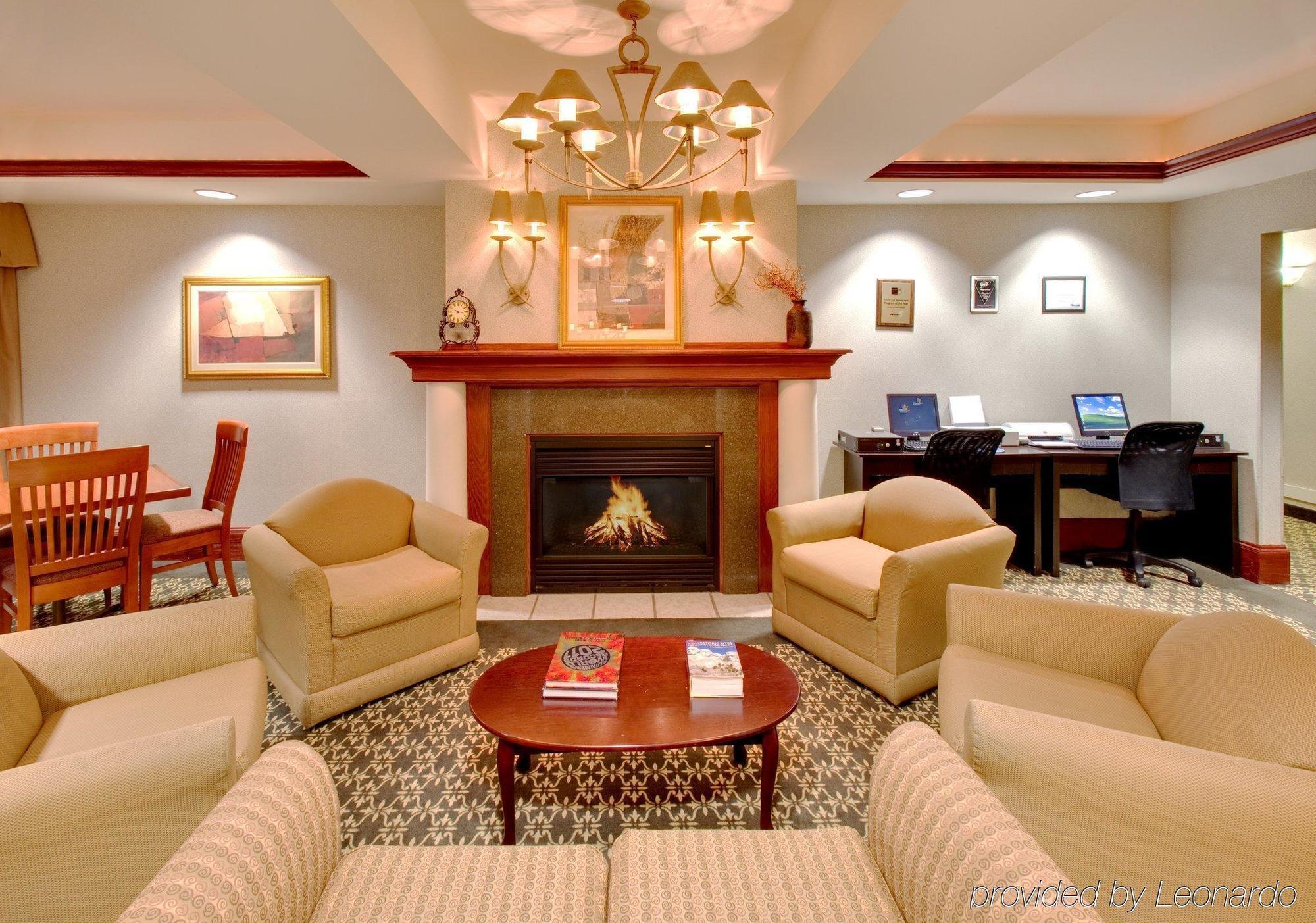 Holiday Inn Express Cedar Rapids - Collins Road By Ihg Rum bild