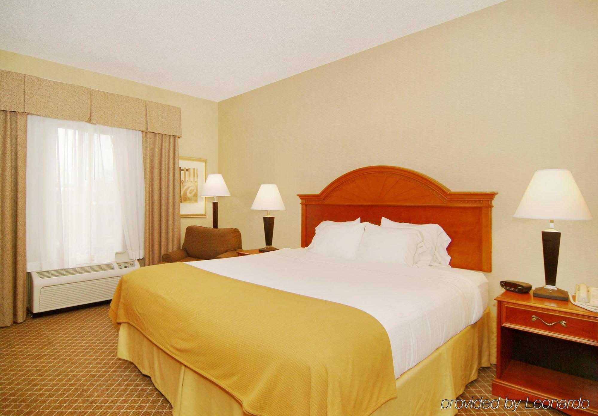 Holiday Inn Express Cedar Rapids - Collins Road By Ihg Rum bild