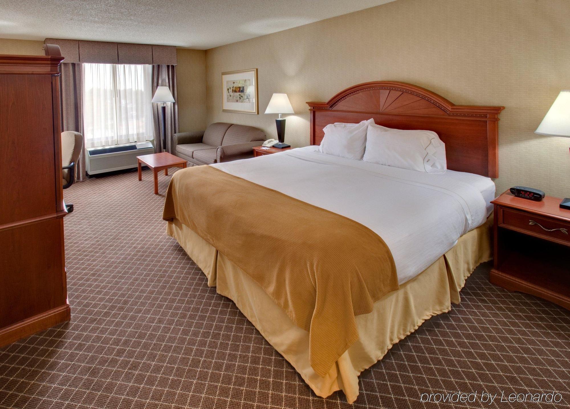 Holiday Inn Express Cedar Rapids - Collins Road By Ihg Rum bild